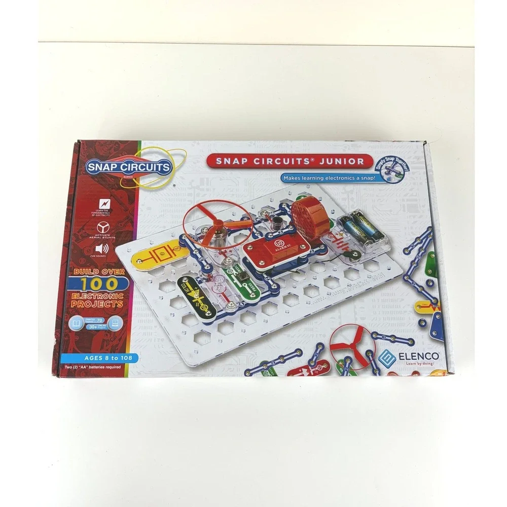 Snap Circuits Junior SC-100 STEM Electronics Kit 100+ Projects NEW SEALED